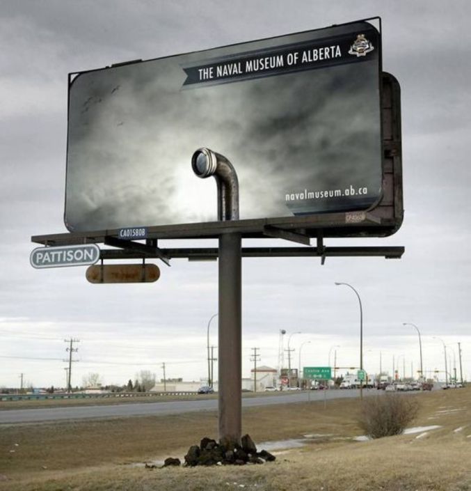 Le musée naval d'Alberta propose des panneaux publicitaire très très bien conçu!