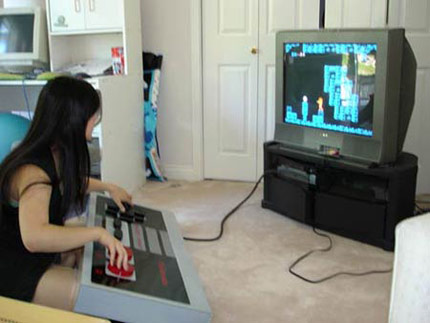 Rappelez vous votre jeunesse, quand vous jouiez à la NES... Et bien elle est de retour :)