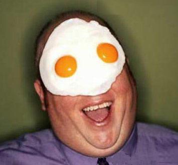 Voici un nouveau super héros : EggMan !