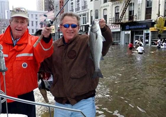 Tout le monde a critiqué W pour sa gestion des sinistrés de Louisiane après l'ouragan Katrina, mais il s'y est rendu, avec son père même ! Regardez les résultats ! c'est concluant non !