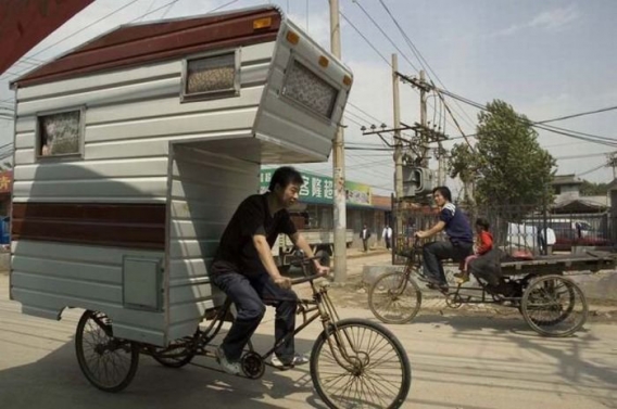 Envie de vacances écologique et économique ? Échangez votre camping-car contre ce camping-vélo !